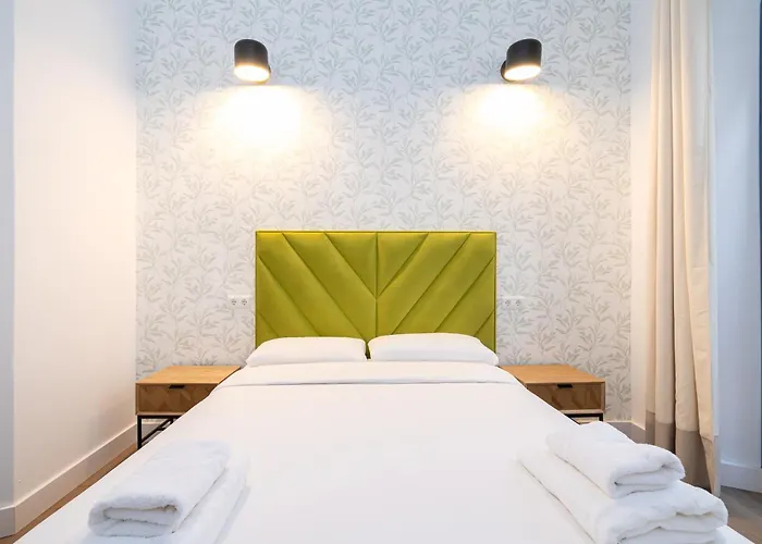 Modern Spacious Palace -1Bedroom-Center